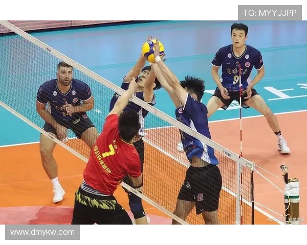 从零起步到巅峰:全面解析排球团队协作的技巧与策略